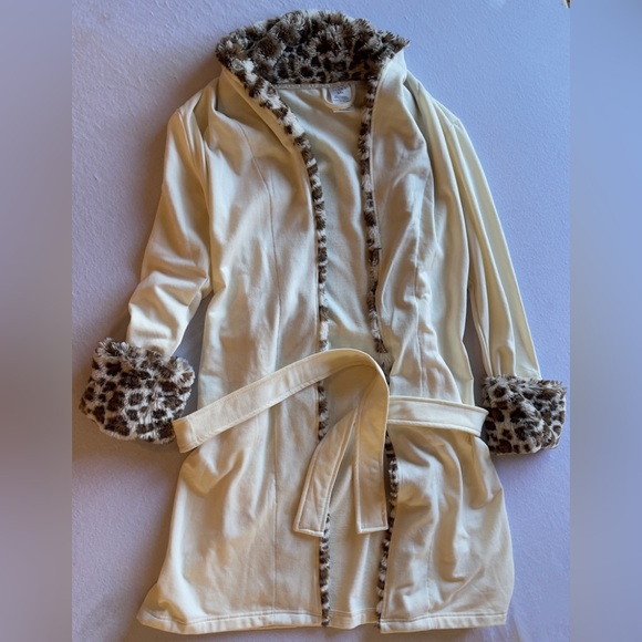 Serra Robe - Picture 5 of 11